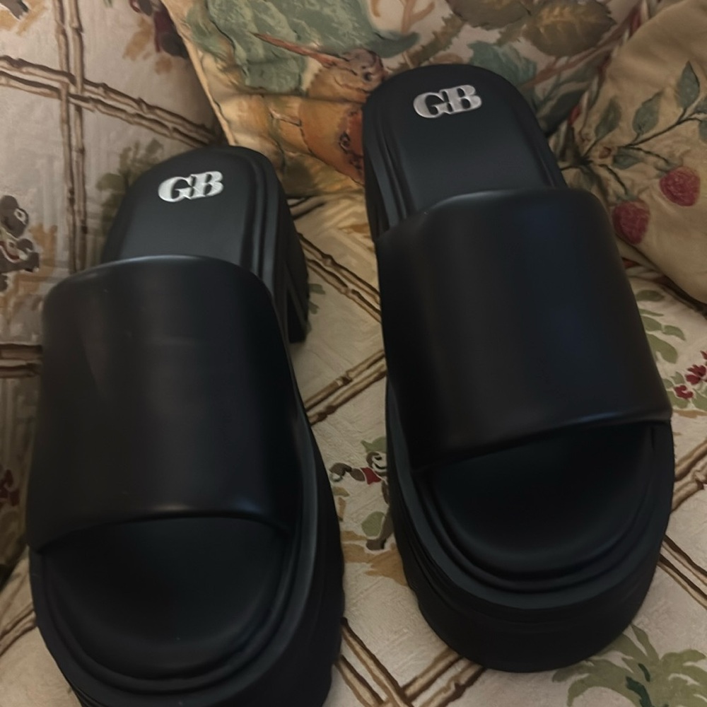 Chunky black summer shoes
